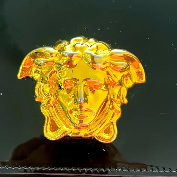 Versace Patent leather bag - Picture 2 of 9